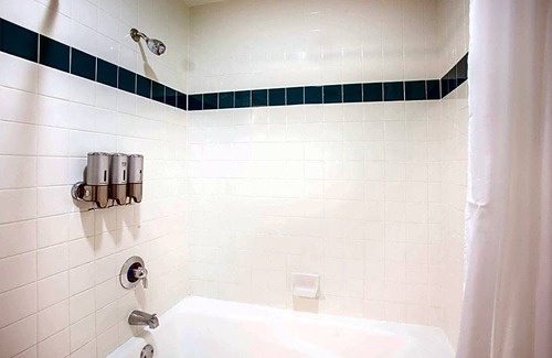 Ontario Hotel | 3-Star Hotel ∙ Azure Hotel&Suites Ontario Trademark Collection by Wyndham