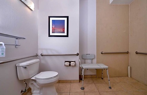 East Village Hotel | 3-Star Hotel ∙ Best Western Plus Hotel at the Convention Center