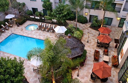 Old Pasadena Hotel | 3-Star Hotel ∙ Courtyard by Marriott Los Angeles Pasadena Old Town