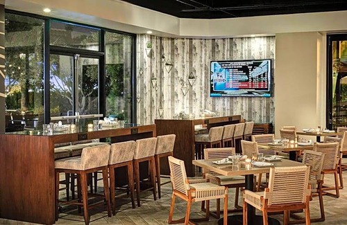 Torrance Hotel | 3-Star Hotel ∙ Torrance Marriott Redondo Beach