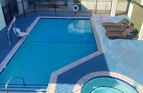 Anaheim Resort Hostel | 300 m² Hostel ∙ 6 guests