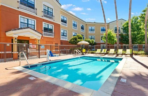 San Ramon Hotel | 300 m² Hotel ∙ 10 guests