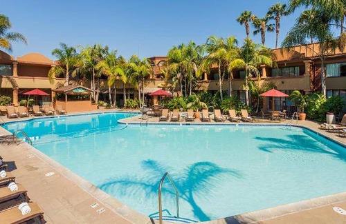 Mission Valley West Hotel | 300 m² Hotel ∙ 127 guests