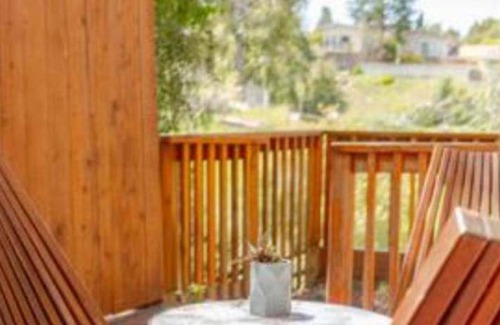 Thousand Oaks House | 302 m² House ∙ 5 bedrooms ∙ 12 guests