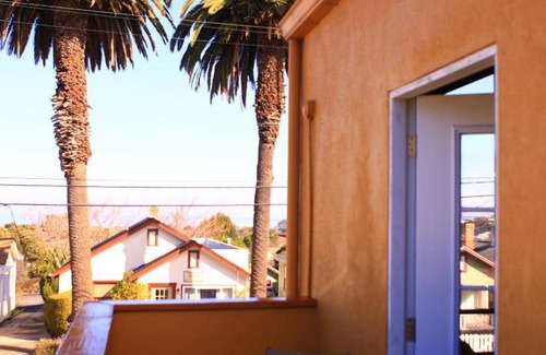 Munras Avenue Hotel | 31 m² Hotel ∙ 8 guests