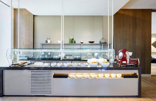 Airport Area Hotel | 32 m² Hotel ∙ 4 guests