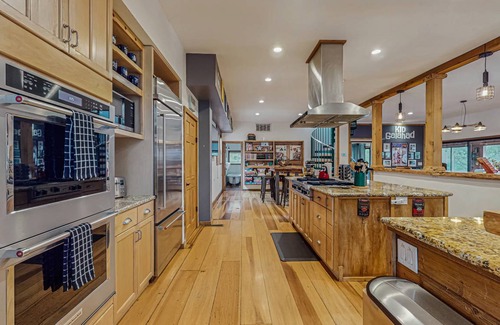 Fern Valley House | 321 m² House ∙ 6 bedrooms ∙ 10 guests
