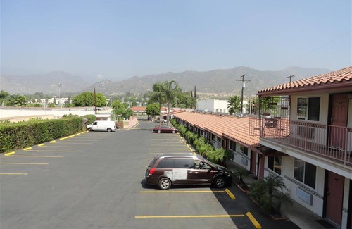 Azusa Hotel | 340 m² Motel ∙ 127 guests