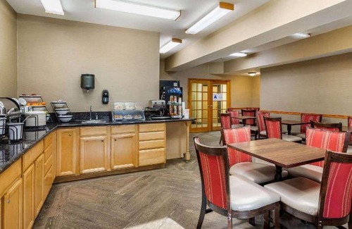 Temecula Hotel | 35 m² Hotel ∙ 127 guests