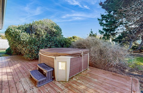 Fort Bragg House | 362 m² House ∙ 4 bedrooms ∙ 8 guests
