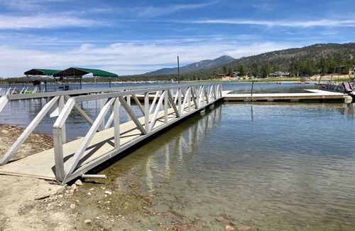 Big Bear Lake Cabin | 367 m² Cabin ∙ 10 bedrooms ∙ 40 guests