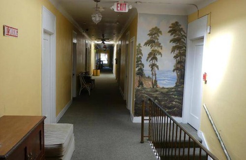 Beverly Hills Hotel | 37 m² Hotel ∙ 127 guests
