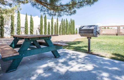 Ridgecrest Hotel | 37 m² Hotel ∙ 127 guests
