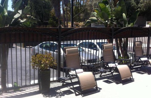 Granada Hills North Hotel | 37 m² Motel ∙ 127 guests