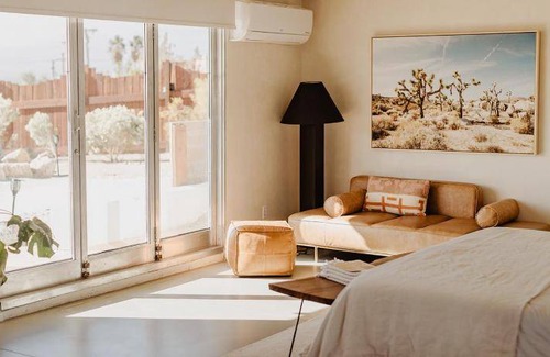 Desert Hot Springs House | 37 m² Motel ∙ 127 guests