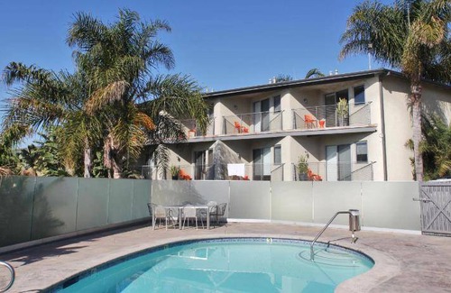 Eastern Malibu Hotel | 37 m² Motel ∙ 127 guests