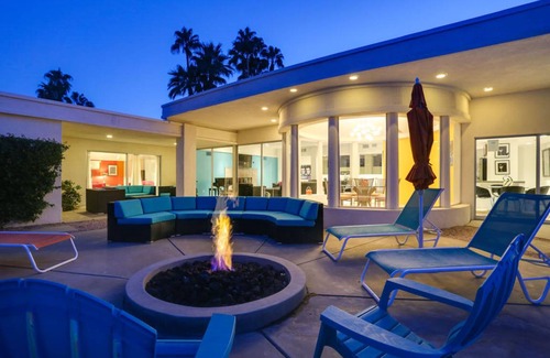 Twin Palms House | 372 m² House ∙ 4 bedrooms ∙ 8 guests