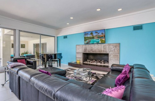 Twin Palms House | 372 m² House ∙ 4 bedrooms ∙ 8 guests