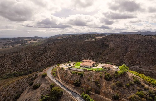 Murrieta Villa | 384 m² Villa ∙ 6 bedrooms ∙ 20 guests