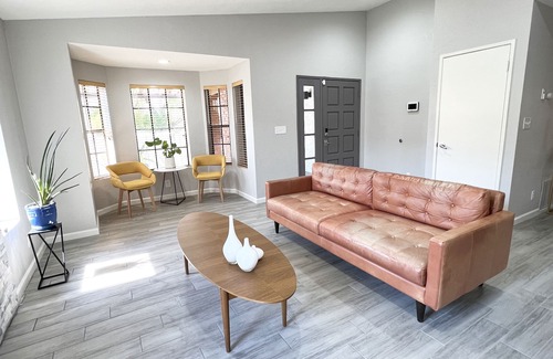 Cathedral City House | 4 bedroom/3 full bath pet friendly modern house.