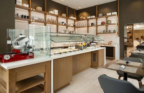 Uptown Oakland Hotel | 40 m² Hotel ∙ 10 guests