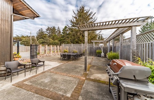 Crescent City North House | 418 m² House ∙ 5 bedrooms ∙ 12 guests