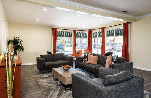 Rosemead Hotel | 42 m² Hotel ∙ 127 guests
