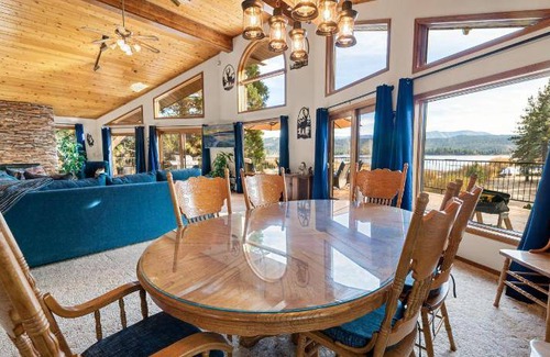 Fawnskin House | 434 m² House ∙ 6 bedrooms ∙ 10 guests