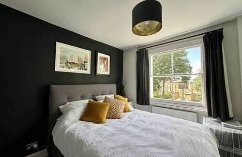 De Beauvoir Apartment | 45 m² Apartment ∙ 1 bedroom ∙ 2 guests
