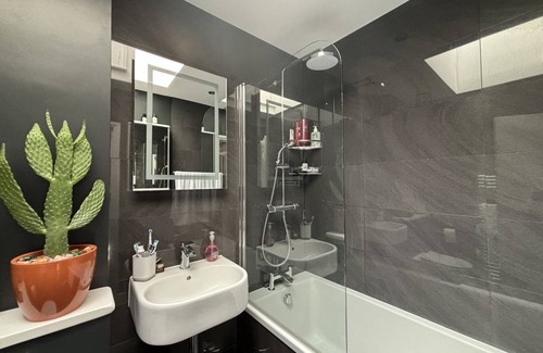 De Beauvoir Apartment | 45 m² Apartment ∙ 1 bedroom ∙ 2 guests