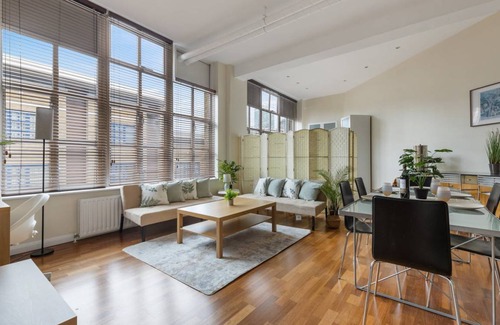 Limehouse Apartment | 45 m² Apartment ∙ 3 bedrooms ∙ 10 guests