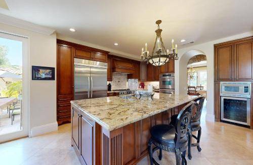 Murrieta House | 465 m² House ∙ 6 bedrooms ∙ 10 guests