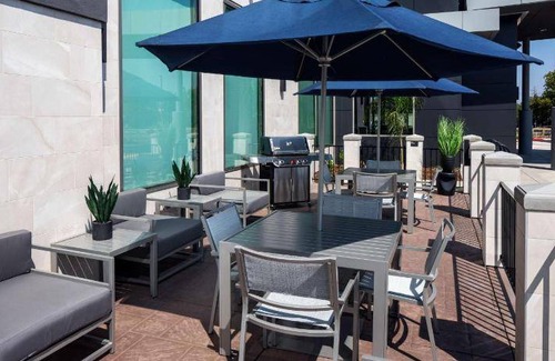 Nut Tree Hotel | 48 m² Hotel ∙ 2 bedrooms ∙ 8 guests