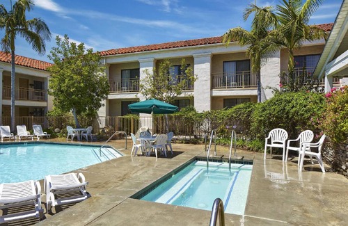 Simi Valley Hotel | 51 m² Hotel ∙ 127 guests