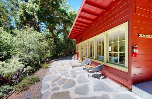 Forestville House | 56 m² House ∙ 2 bedrooms ∙ 4 guests