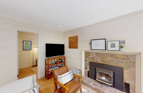 Forestville House | 56 m² House ∙ 2 bedrooms ∙ 4 guests