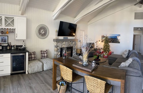 Tahoe Keys House | 6 month rental - Dog Friendly Ski Retreat in Tahoe Keys 3 BR 2 BA w/fireplace