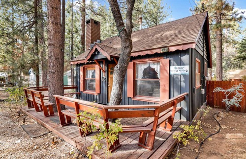 Big Bear Lake Cabin | 60 m² Cabin ∙ 2 bedrooms ∙ 3 guests