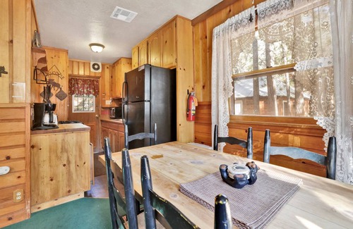Big Bear Lake Cabin | 60 m² Cabin ∙ 2 bedrooms ∙ 3 guests