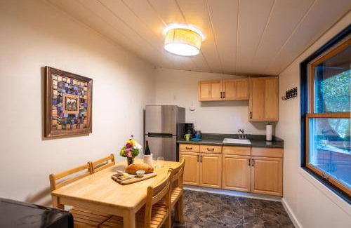 Anderson Valley Hotel | 60 m² Hotel ∙ 6 guests