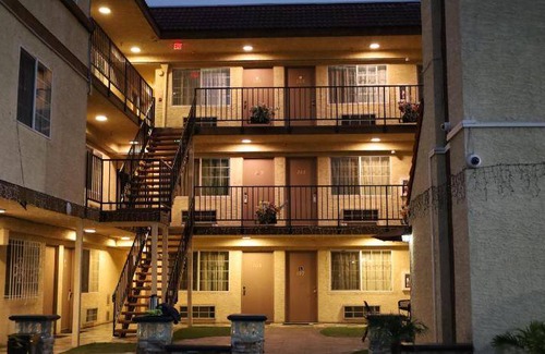 Whittier Hotel | 60 m² Motel ∙ 127 guests
