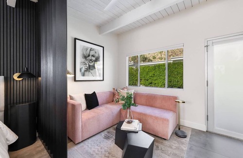 Historic Tennis Club Condo | 60 m² Condo ∙ 1 bedroom ∙ 2 guests