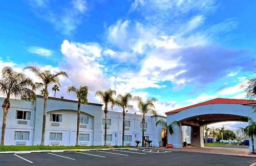 Bakersfield Hotel | 61 m² Hotel ∙ 127 guests
