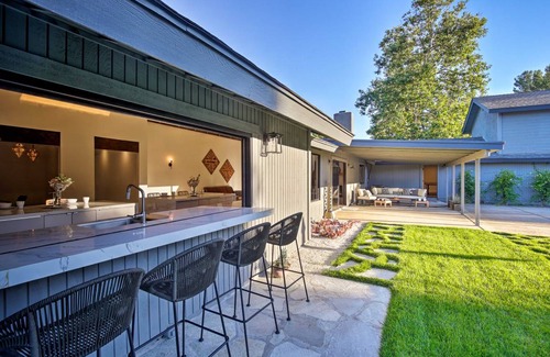 Valley Center House | 621 m² House ∙ 7 bedrooms ∙ 19 guests