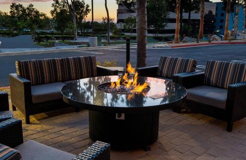 Lake Forest Hotel | 64 m² Hotel ∙ 127 guests