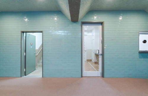 NoHo Arts District House | 65 m² Motel ∙ 127 guests