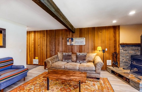 Mammoth Lakes Condo | 66 m² Condo ∙ 1 bedroom ∙ 2 guests