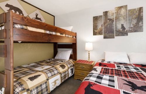 Sugarloaf Cottage | 67 m² Cabin ∙ 2 bedrooms ∙ 4 guests