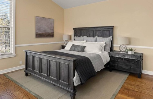 Stallion Springs House | 687 m² House ∙ 5 bedrooms ∙ 16 guests