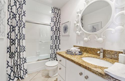 Balboa Peninsula House | 7 Bedroom Oceanfront Triplex Building